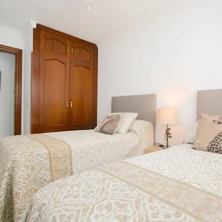 Amplio Con Piscina Fuengirola