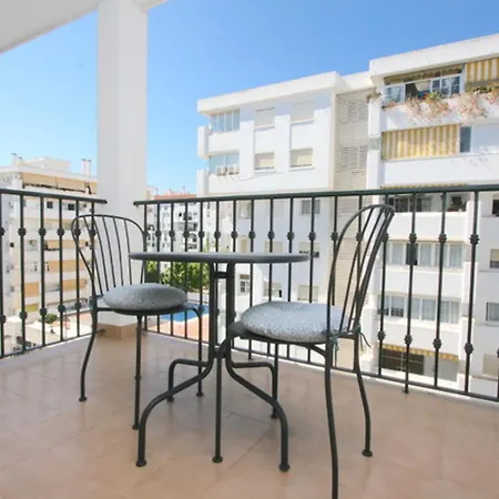 Amplio Con Piscina Fuengirola