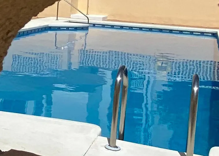 Amplio Con Piscina Апартаменти *