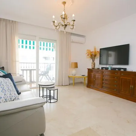 Amplio Con Piscina * פואנגירולה