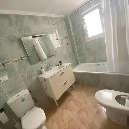 Amplio Con Piscina Apartamento