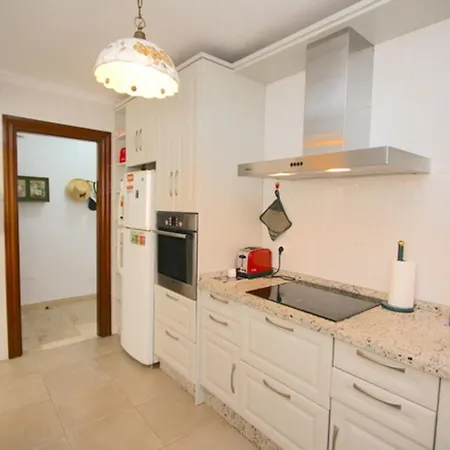 Amplio Con Piscina *