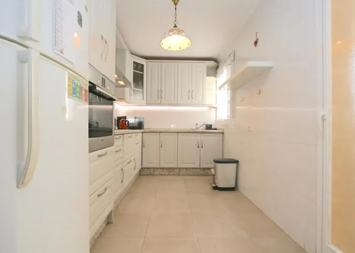 Apartment Amplio Con Piscina Fuengirola